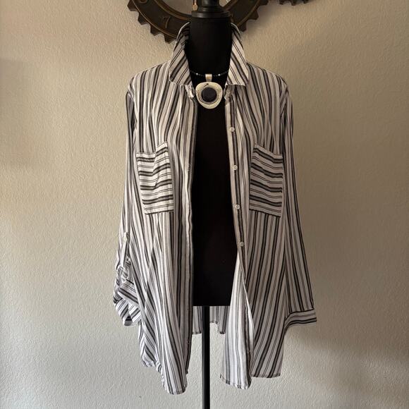 EST. 1946 Blouse Blk/Wht 18/20W Androgynous Academia Normcore Natural Beachy - Picture 1 of 10